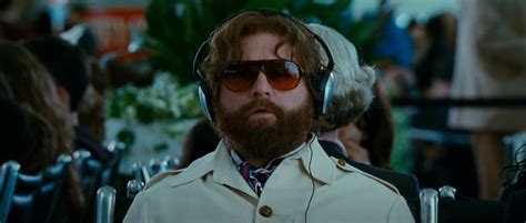 Bradley Cooper’s The Hangover Sunglasses – Like a Film Star