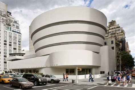 Solomon R. Guggenheim Museum | New York by Rail