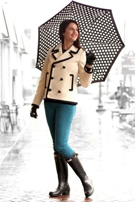 Rainy Day Outfit Ideas – careyfashion.com