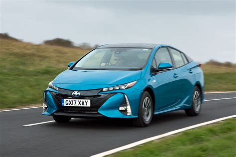 New Toyota Prius Plug-in hybrid 2017 review | Auto Express