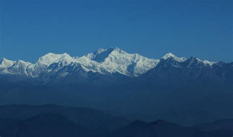 Kanchenjunga from Darjeeling by stonedonline on DeviantArt