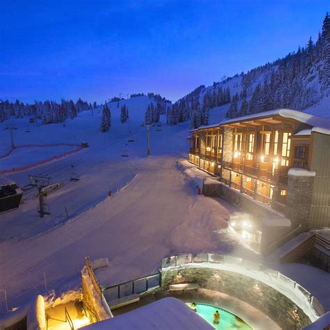 Sunshine Mountain Lodge | Banff | Canada