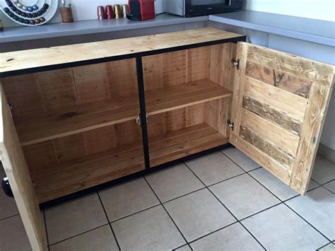 Pallet Wood Sideboard / Kitchen Cabinets | 101 Pallets