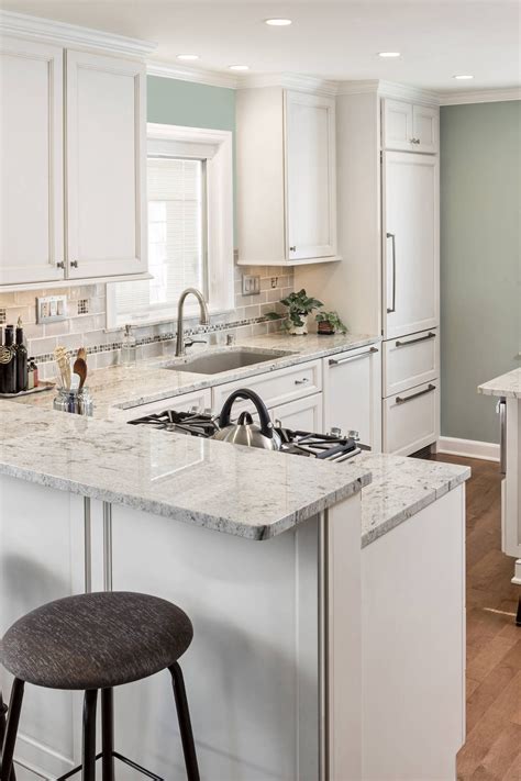 What Color Countertops Go With White Kitchen Cabinets