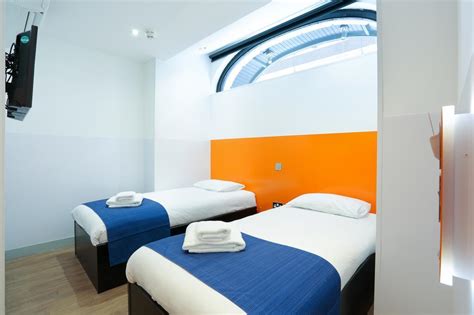 easyHotel Luton in London - Room Deals, Photos & Reviews