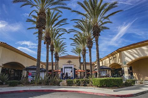 Shopping Destinations in Ventura County Coast