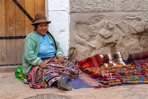 2024 Visitor Guide to Pisac Market, Peru