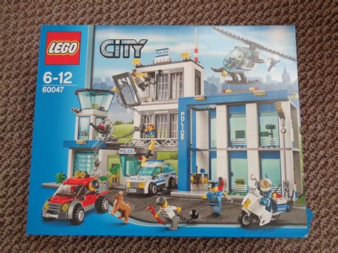 The Hobby Hole: Lego City Police Station Review