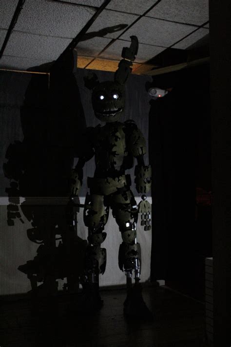 (Self) Spooky scary springtrap cosplay, almost late to the halloween ...