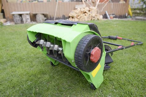 Why, When and How to Aerate Your Lawn