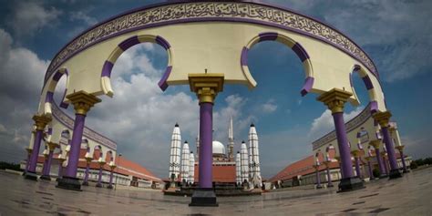 Premium Photo | Masjid agung jawa tengah