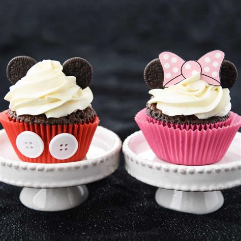 Mickey and Minnie Cupcakes