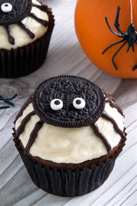 Spider Cupcakes for Halloween (gluten-free, grain-free, whole grain ...