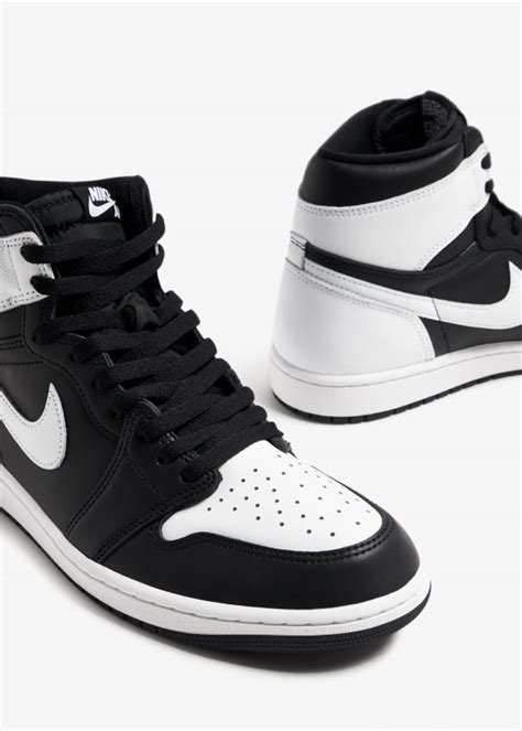 Nike Air Jordan 1 High Retro OG 'Black White' sneakers for Men - Black ...