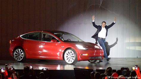 Elon Musk: Berlin Gigafactory To Make Teslas Beginning With The Model Y ...