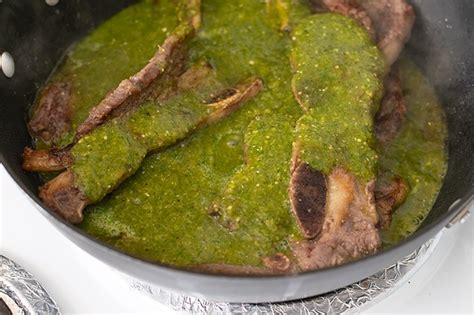 Costillas de Res en Salsa Verde (Beef Ribs in Green Salsa) - Thrift and ...