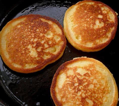 Fried Cornbread – Southern Cornmeal Hoecakes – QuickRecipes