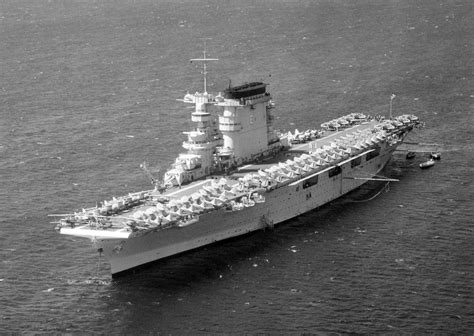 File:USS Lexington (CV-2) at anchor 1938.jpg - Wikimedia Commons