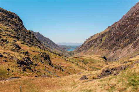 Hiking Snowdon up the most scenic trail - The Global Eyes