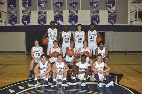 Boys Varsity Basketball Begins Season – The Raider Voice