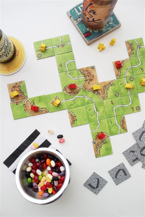 The Best 2-Player Board Games for Couples Game Night | Apartment Therapy