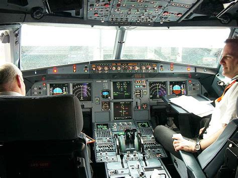 Cool Jet Airlines: Airbus A318 Elite cockpit