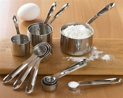 Seven Essential Baking Tools for Measurement