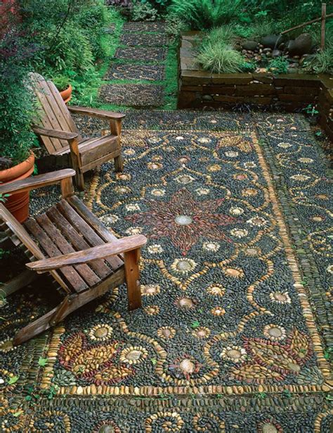 18 Mosaic Garden Art Ideas You'll Love