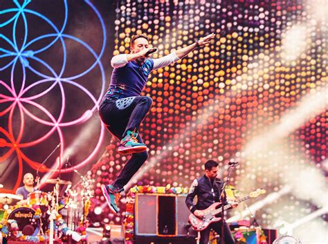 Review Konser Coldplay di Asia – Nada Promotama [Mojo Barriers Indonesia]