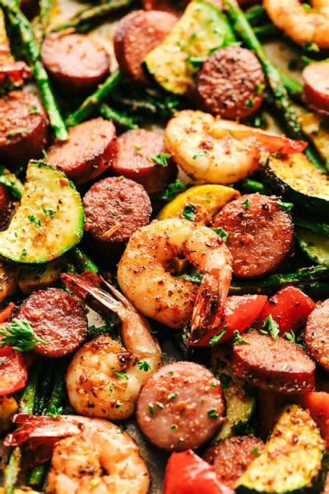 Cajun Shrimp and Sausage Vegetable Sheet Pan | The Recipe Critic