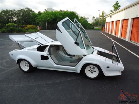 Lamborghini Countach 5000S All Tube Chassis V-8 (Replica)