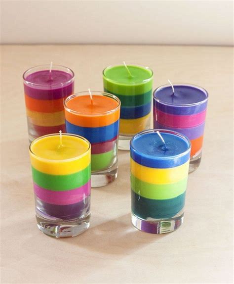 Making Candles With Crayons: 5 Easy Steps – Craft projects for every fan!