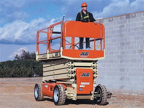 JLG LE Series Scissor Lifts | JLG 3369LE & JLG 4069LE