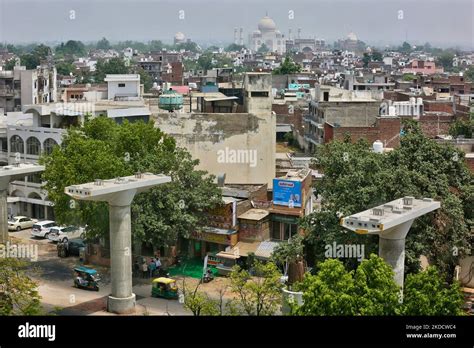 Agra metro hi-res stock photography and images - Alamy