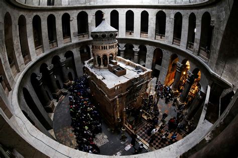 In pictures: Church of the Holy Sepulchre closed on Easter | Middle ...