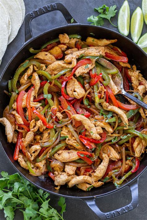 Easy Chicken Fajitas Recipe - Momsdish