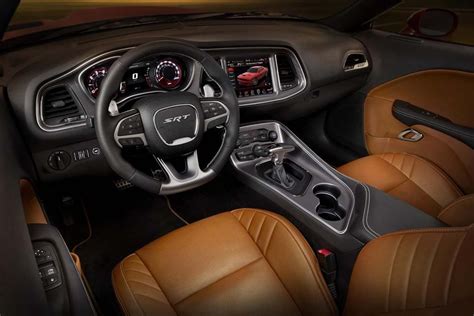 2015 Dodge Challenger SRT Hellcat – interior | TheDetroitBureau.com