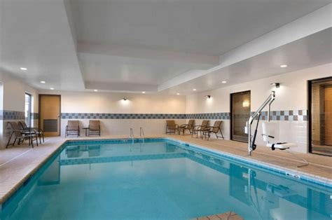 11 Hotels with Indoor Pools in Birmingham, AL