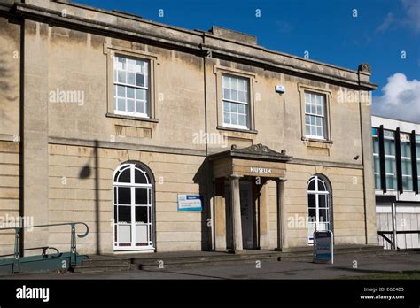 Swindon Museum and Art Gallery Stock Photo - Alamy