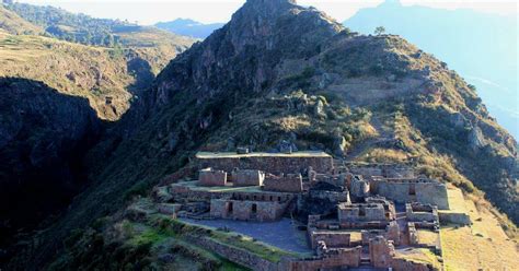 Hike to the Pisac Ruins, Písac, Peru