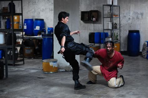 Movie Review: The Raid: Redemption (2012) - Colette Arrand