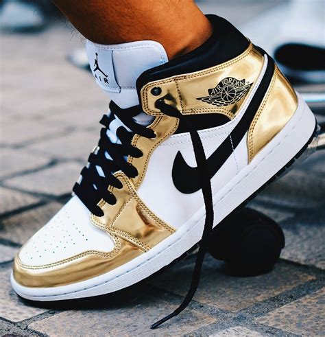 The Air Jordan 1 Mid Is Getting Draped in "Metallic Gold" - KLEKT Blog