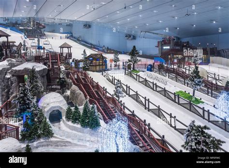 The Ski Dubai indoor ski facilities in the Mall of the Emirates, Dubai ...