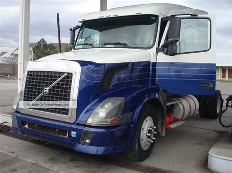 2005 Volvo Vnl Single Axle