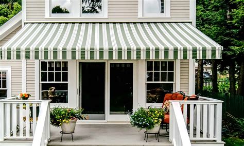 Retractable Awnings Vermont|VT Retractable Patio Awnings|Deck Awnings