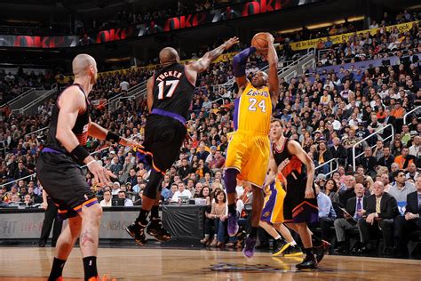 Kobe Bryant Shooting Fadeaway