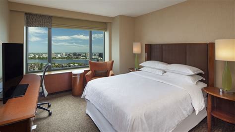 Boston Accommodation | Sheraton Boston Hotel