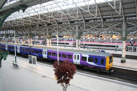 Manchester Piccadilly railway station | englandrover.com