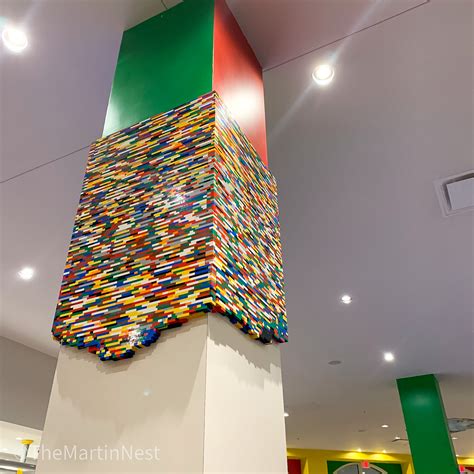 How to build a massive LEGO Wall - themartinnest.com