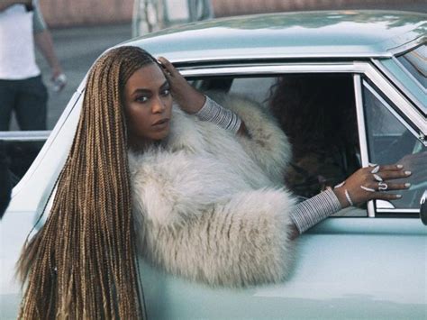 Beyoncé fur drives web crazy! | welovefur.com fur fashion blog